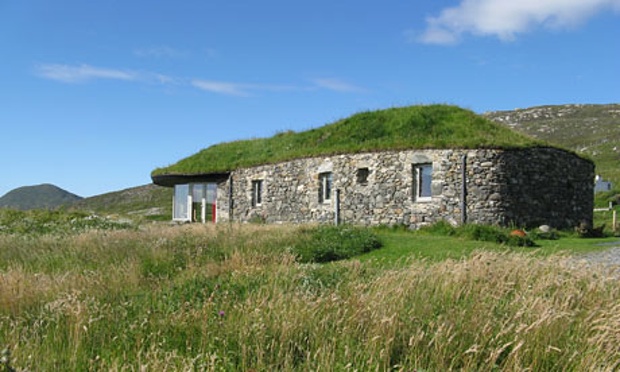 Blacksheep House – Curtain Tracks for a Grand Design